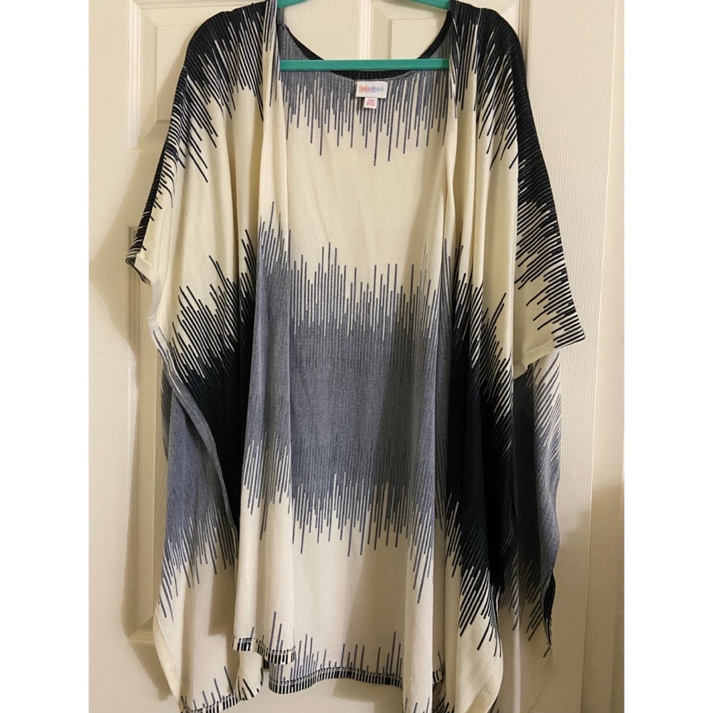 Lularoe Savannah Kaftan